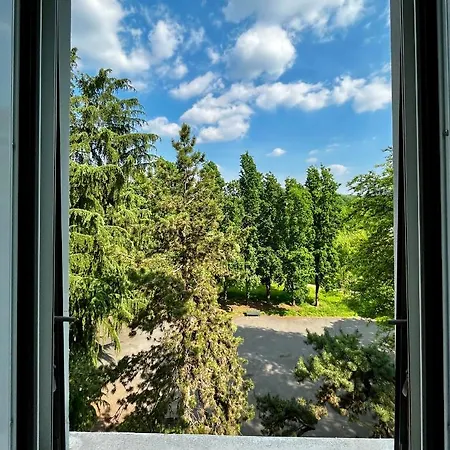 The Bright Place: Wide And Modern In דירה