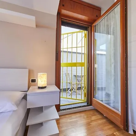 Cosy Milano