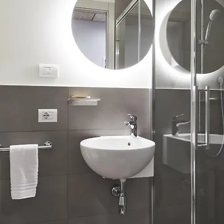 Aparto Giovenale Hotel