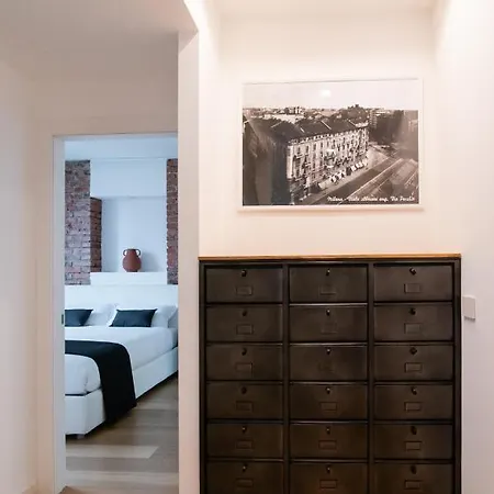 Ross Quadrell - Apartment