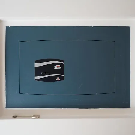 Ross Quadrell - Apartment Milan