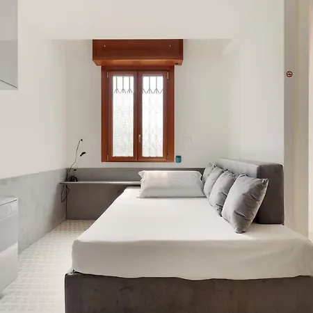Daire Guesthost - Renovated Apts