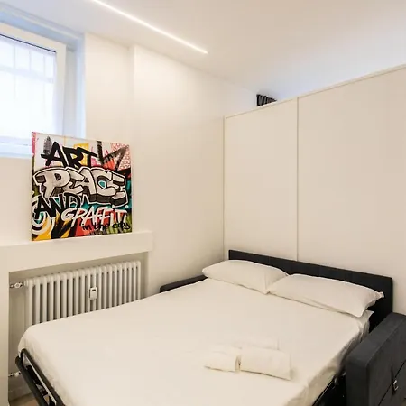 Luxury - A Due Passi Dal Centro Di Daire Milano