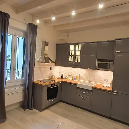 Authentic Ringhiera House Near Metro Lejlighed Milano