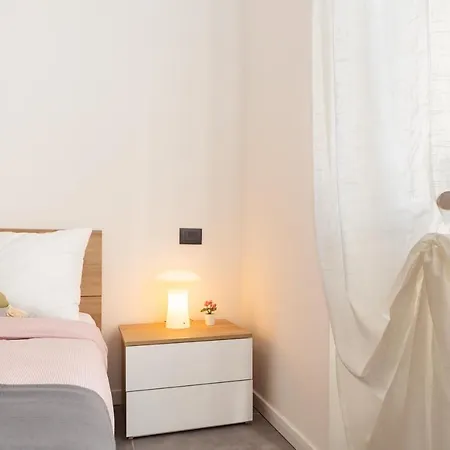 Khl - Sansiro, * Milano