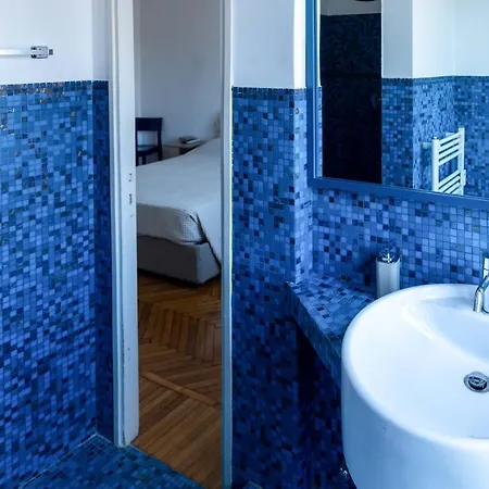 Flat 5 Min From Duomo With Park For Small Cars Apartment *