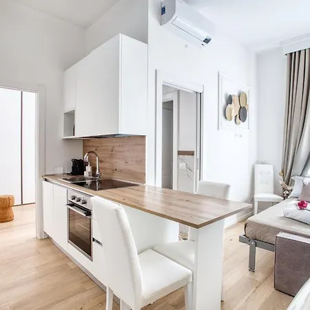 Apartment Joivy Old Navigli Family Milan