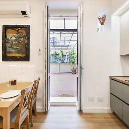 Easylife - - Gregorio 17 P2 - Porta Venezia * Milano