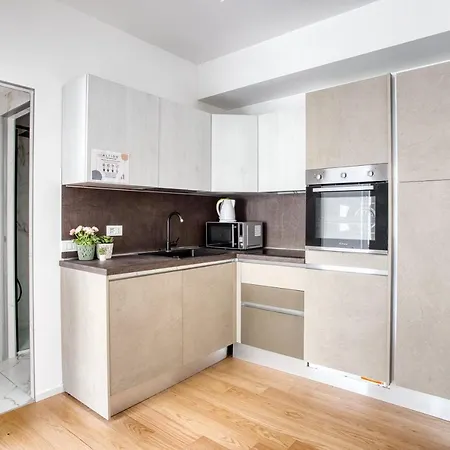 شقة Joivy Cosy Flat Near The Centre ميلان