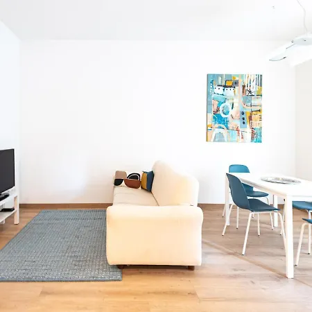 Modern New Near Corso Sempione *