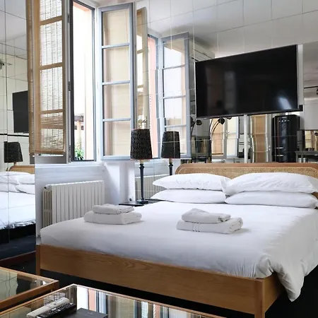 Elegant Terrace Lägenhet