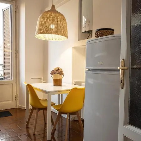 Apartment De Angeli Chic Milan