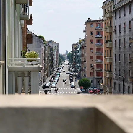 Duomo 15 Min - Cozy Artist's Note Apartament