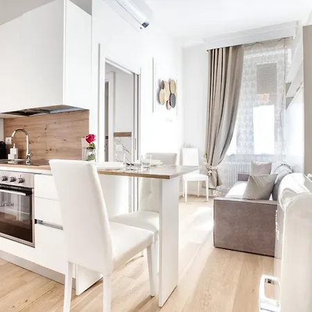 Apartment Joivy Old Navigli Family Milan