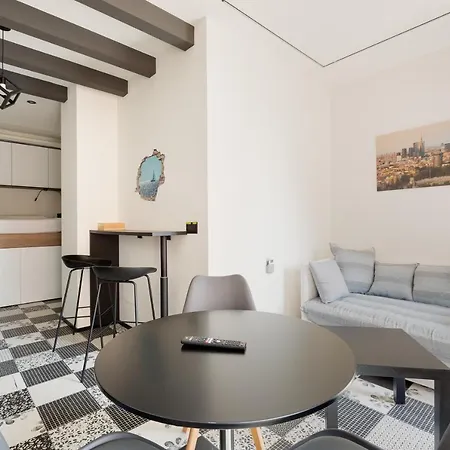 Daire Guesthost - Renovated Apts *
