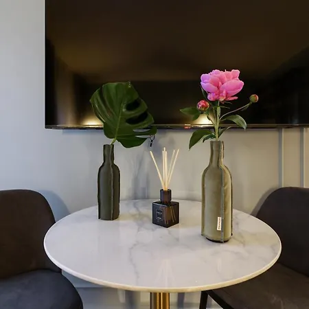 Prestige Boutique - Piazza Duomo View