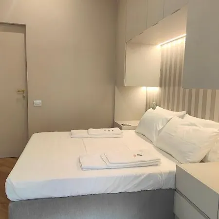 Lejlighed Marcora 6b Luxury Living In Brera - 15min Walk To Duomo *