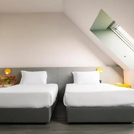 Hotel Quark