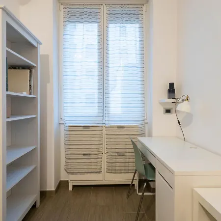 I Host - Montesuello 9 Μιλάνο