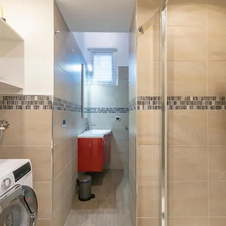 Διαμέρισμα I Host - Montesuello 9