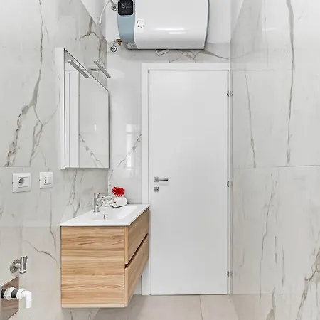 Alessia's Flat - Caroli Appartement