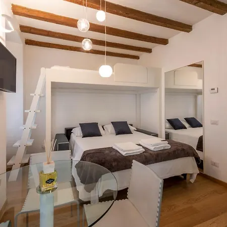 Apartment Royal Centro Garibaldi *