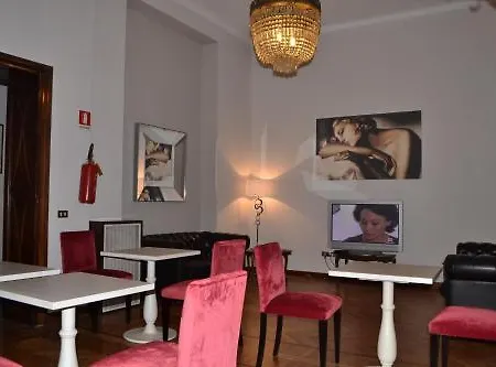 Hotel Apollo 2*