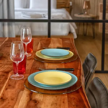 Apartment Luxury Flat By Station / Unique View