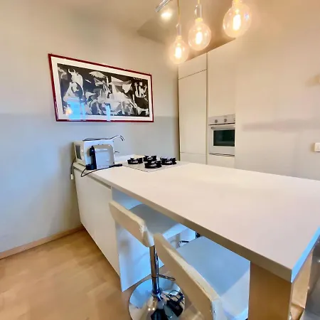 Guesthost - Viale Umbria White & Cosy *