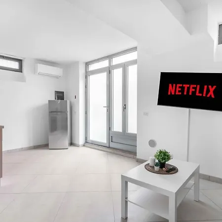 Apartament Sc4 -affori - Niguarda- Garden- Spacious- Mediolan