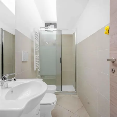 Sc4 -affori - Niguarda- Garden- Spacious- Apartament *
