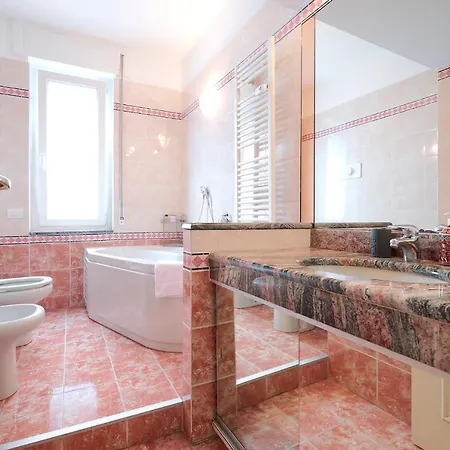 Mico Garden View Citylife Executive アパート *