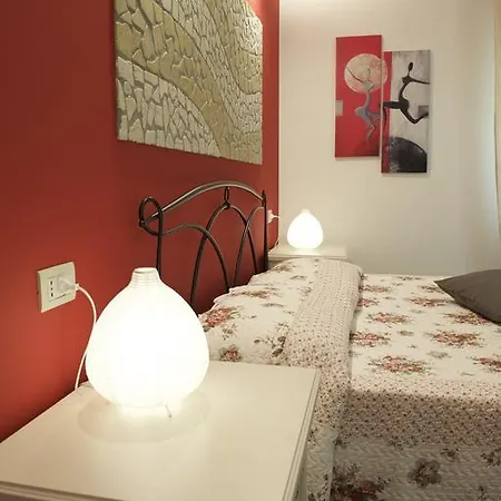 Excellent Apartment In The Center Of Milan מילאנו