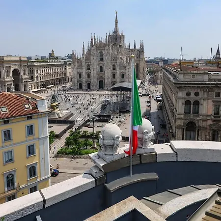 Prestige Boutique - Piazza Duomo View Milão