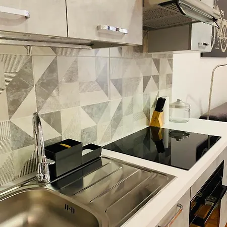 Cosy New In Portello Certosa *