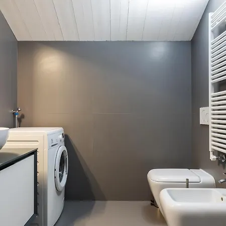 Easyhomes - Brera Luxury Lejlighed *