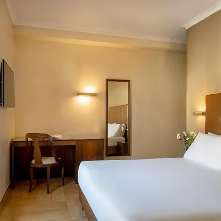 Hotell Galles 4*