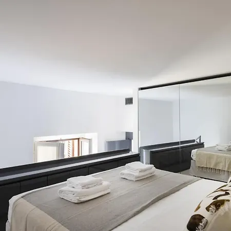 Easylife - Elegante Dimora A Due Passi Dal Duomo Milan