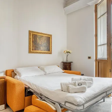 Joivy Captivating Flat With Balcony