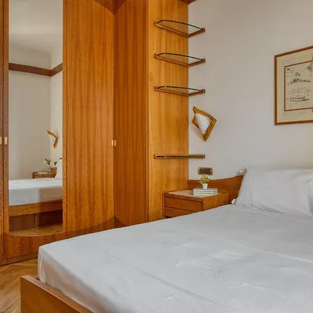 Joivy Captivating Flat With Balcony Lejlighed Milano