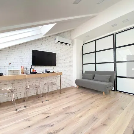 Apartment Design Fiera City-life, Mico
