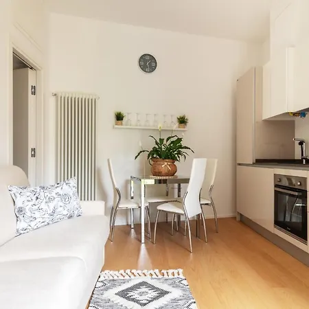 アパート La Casa Sull'albero Navigli ミラノ