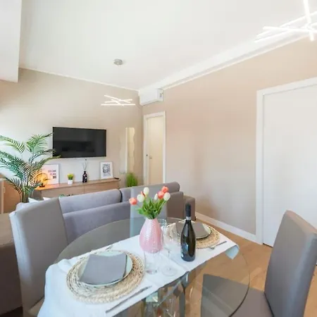 Cozy Private Flat - Mm Marche 7 Min Apartament *
