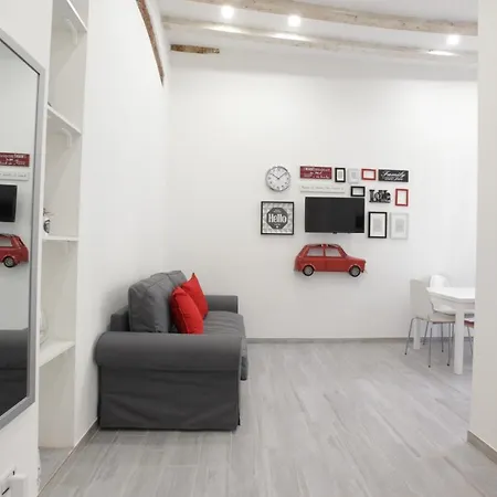 Amazing In Center With Balcony Διαμέρισμα Μιλάνο