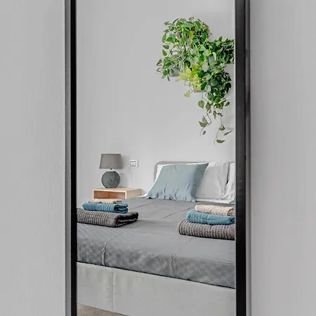 10 Min Duomo Free Parking Wifi Ac *