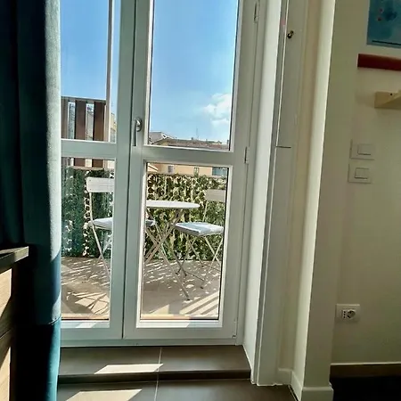 King's - Quiet And Refined In The Heart Of *