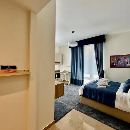 King's - Quiet And Refined In The Heart Of *