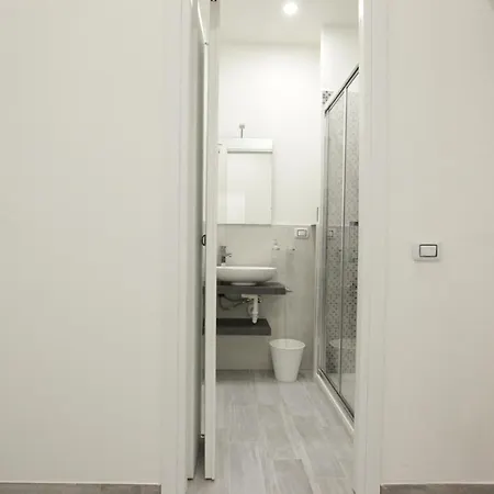 Amazing In Center With Balcony * Μιλάνο