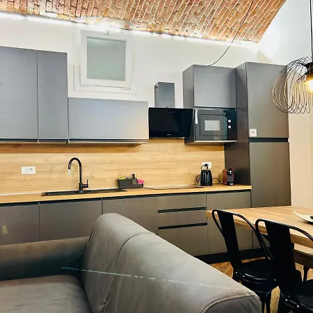 Kibilu - Via Melchiorre Gioia - Stazione - Isola - Garibaldi Apartment *