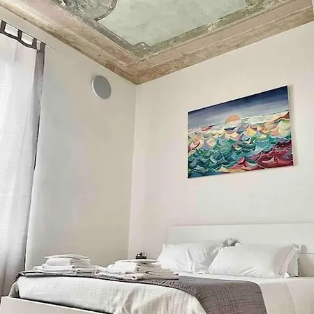 Apartment Isola - Garibaldi Lovely Apt. With Netflix And Wifi *